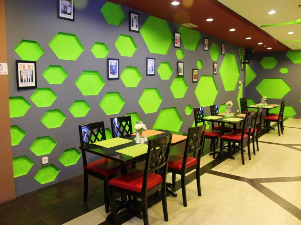 Grand Abe Hotel Jayapura Eksteriør billede