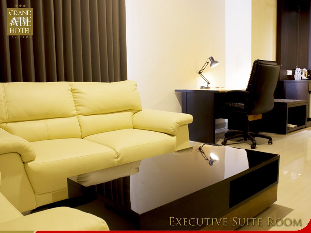 Grand Abe Hotel Jayapura Eksteriør billede