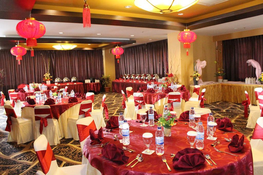 Grand Abe Hotel Jayapura Eksteriør billede